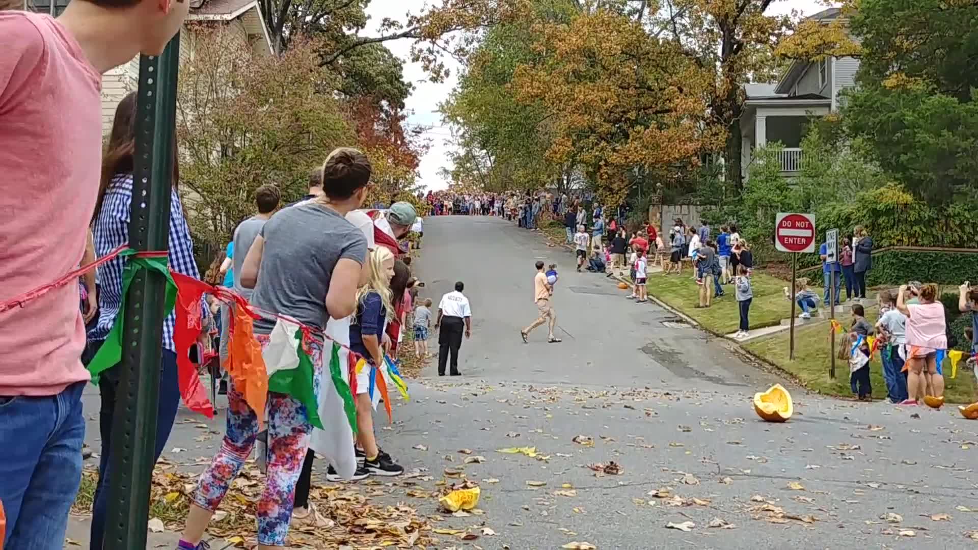 hill-crest pumpkin roll