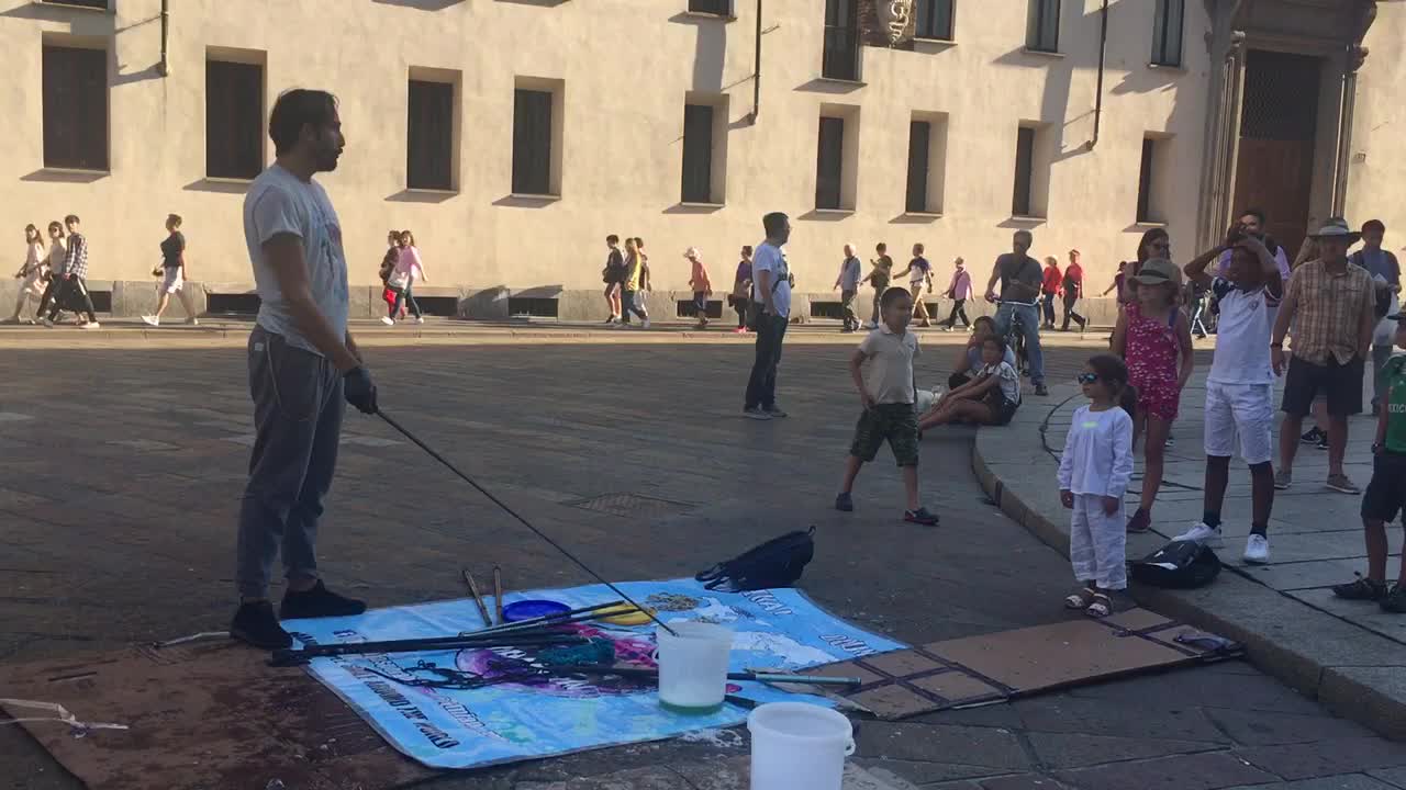 Entertainment shows on streets of Milan