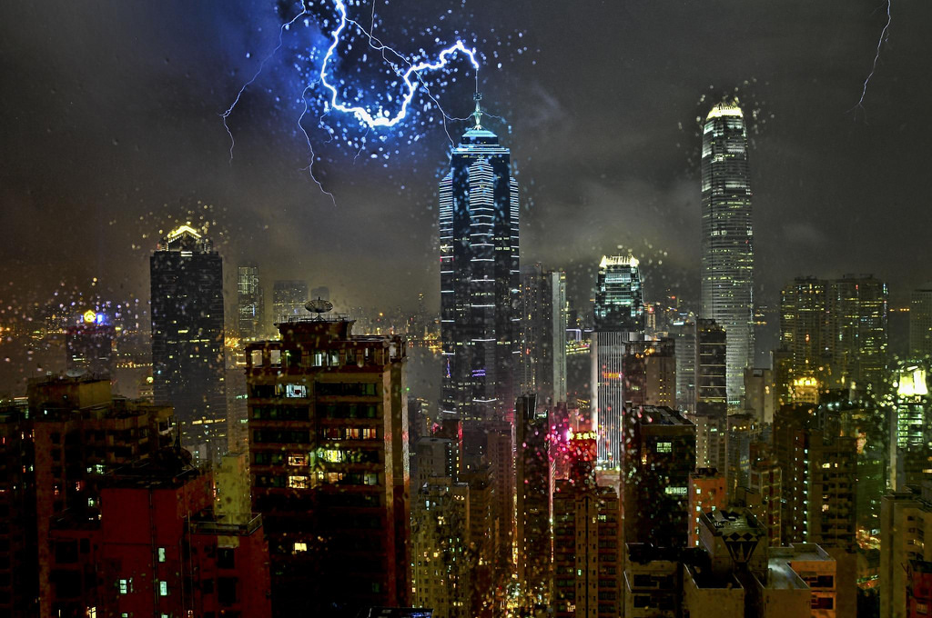 Hong komg's richest man sells office tower for record 5.2 biilion $.