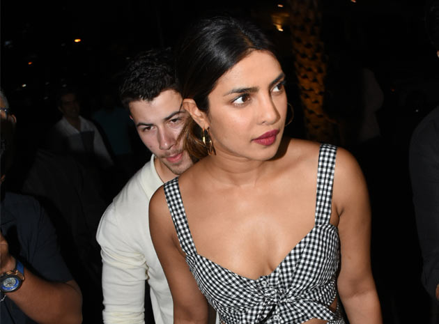 प्रियंका चोपड़ा 18 अगस्त को करने वाली हैं सगाई, चल रही हैं तैयारियां!