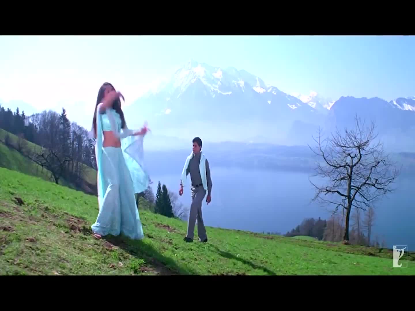 New and comic version of humko humi se churalo...........so funny